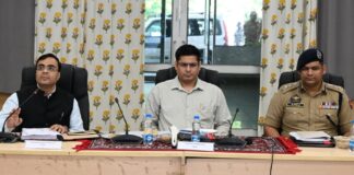 Div Com Vikas Kudal visits Samba, Reviews Developmental works, welfare schemes