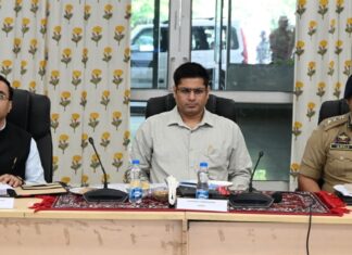 Div Com Vikas Kudal visits Samba, Reviews Developmental works, welfare schemes
